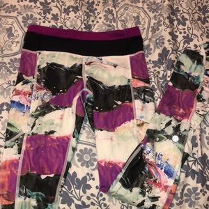 Lululemon  leggings! Size 2. With side pocket.